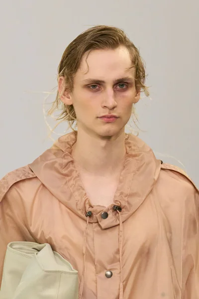 Look 106